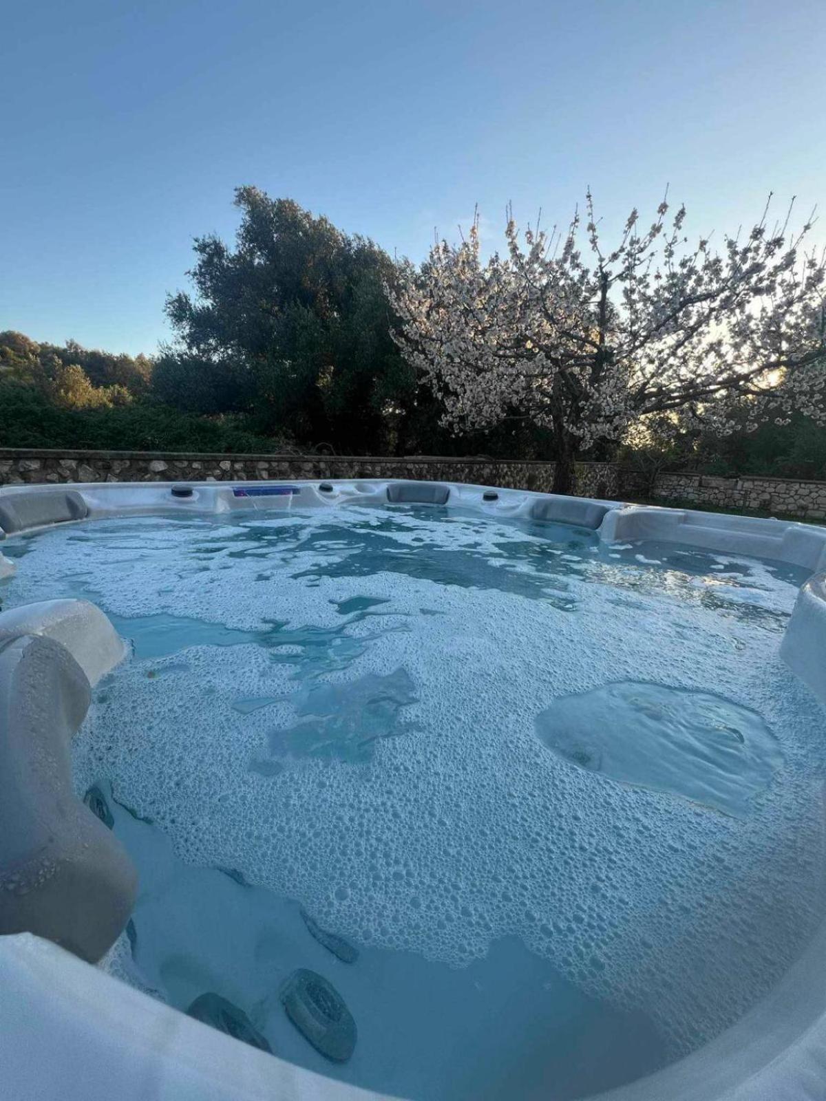 Villa Spiti Ute Makrades Ngoại thất bức ảnh